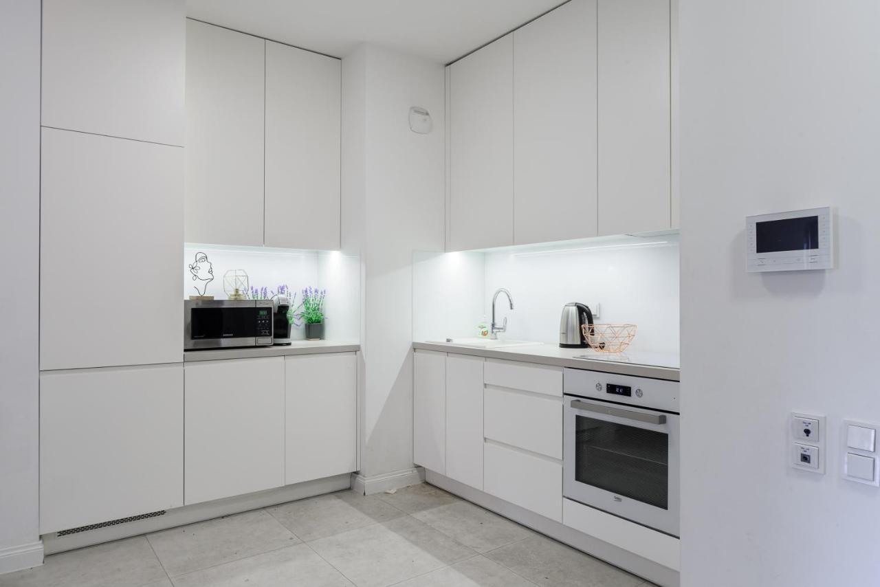 Lumina Luxury Apartments In Mennica Residence Warschau Exterior foto