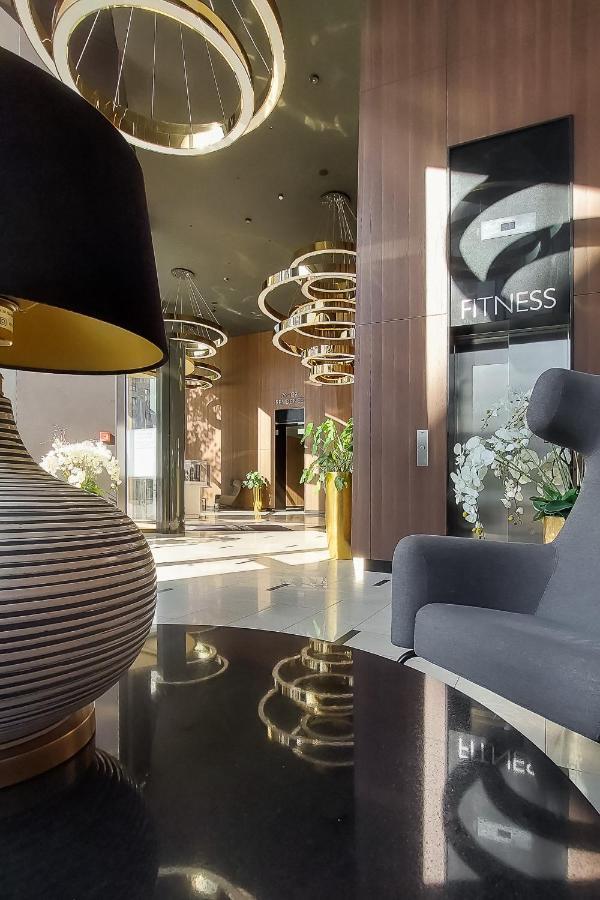 Lumina Luxury Apartments In Mennica Residence Warschau Exterior foto